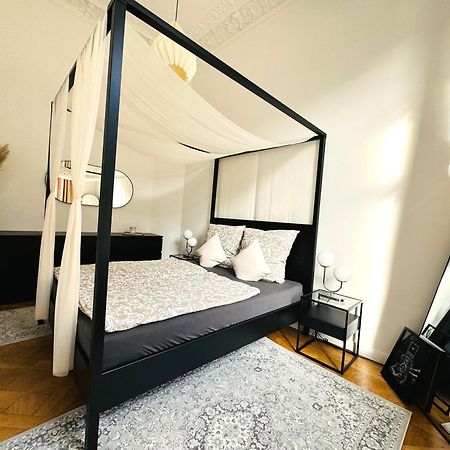 Superhosts Zentrum - Parkplatz - Badewanne - Netflix - Kaffee BRE Εξωτερικό φωτογραφία