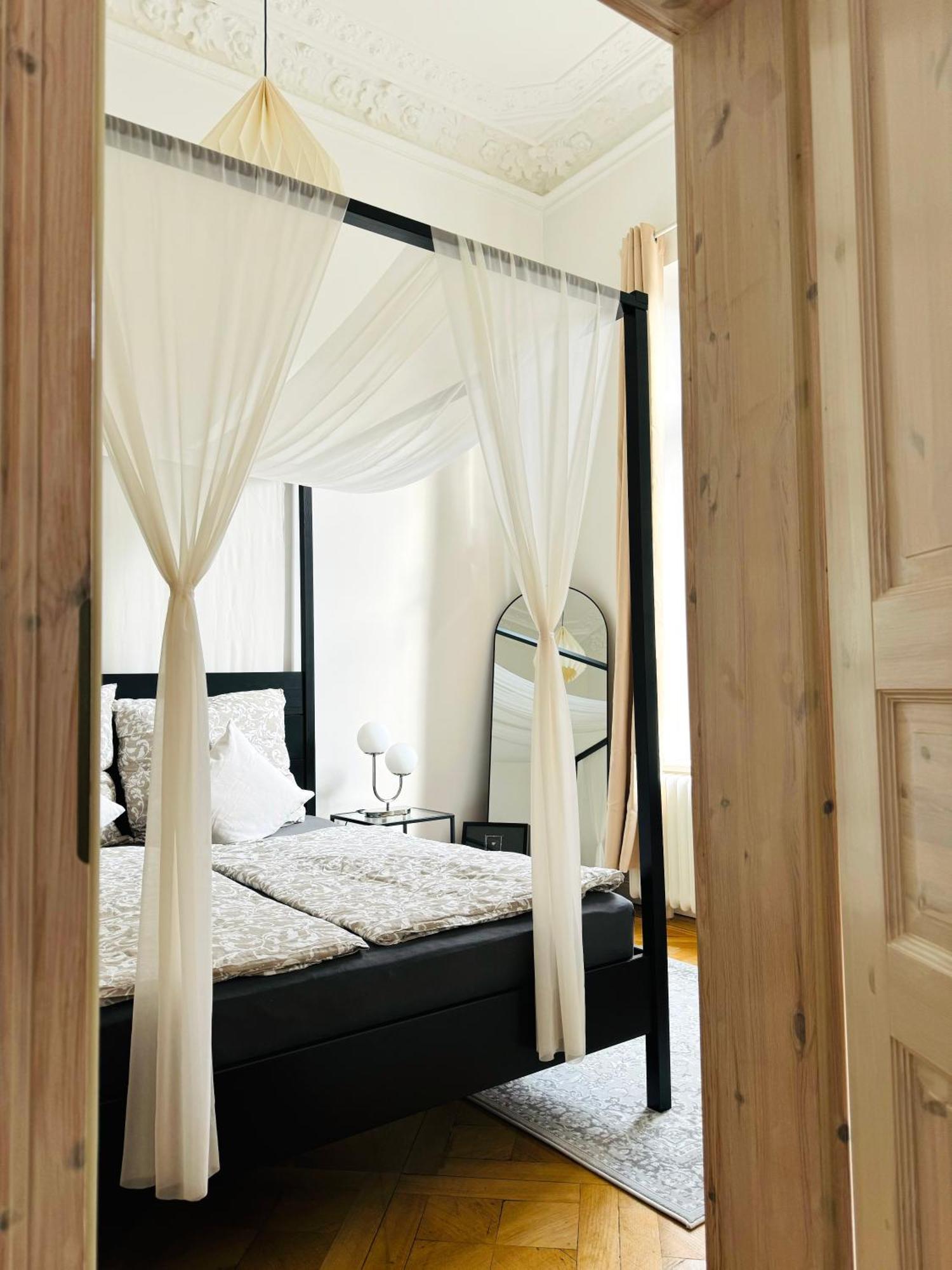 Superhosts Zentrum - Parkplatz - Badewanne - Netflix - Kaffee BRE Εξωτερικό φωτογραφία