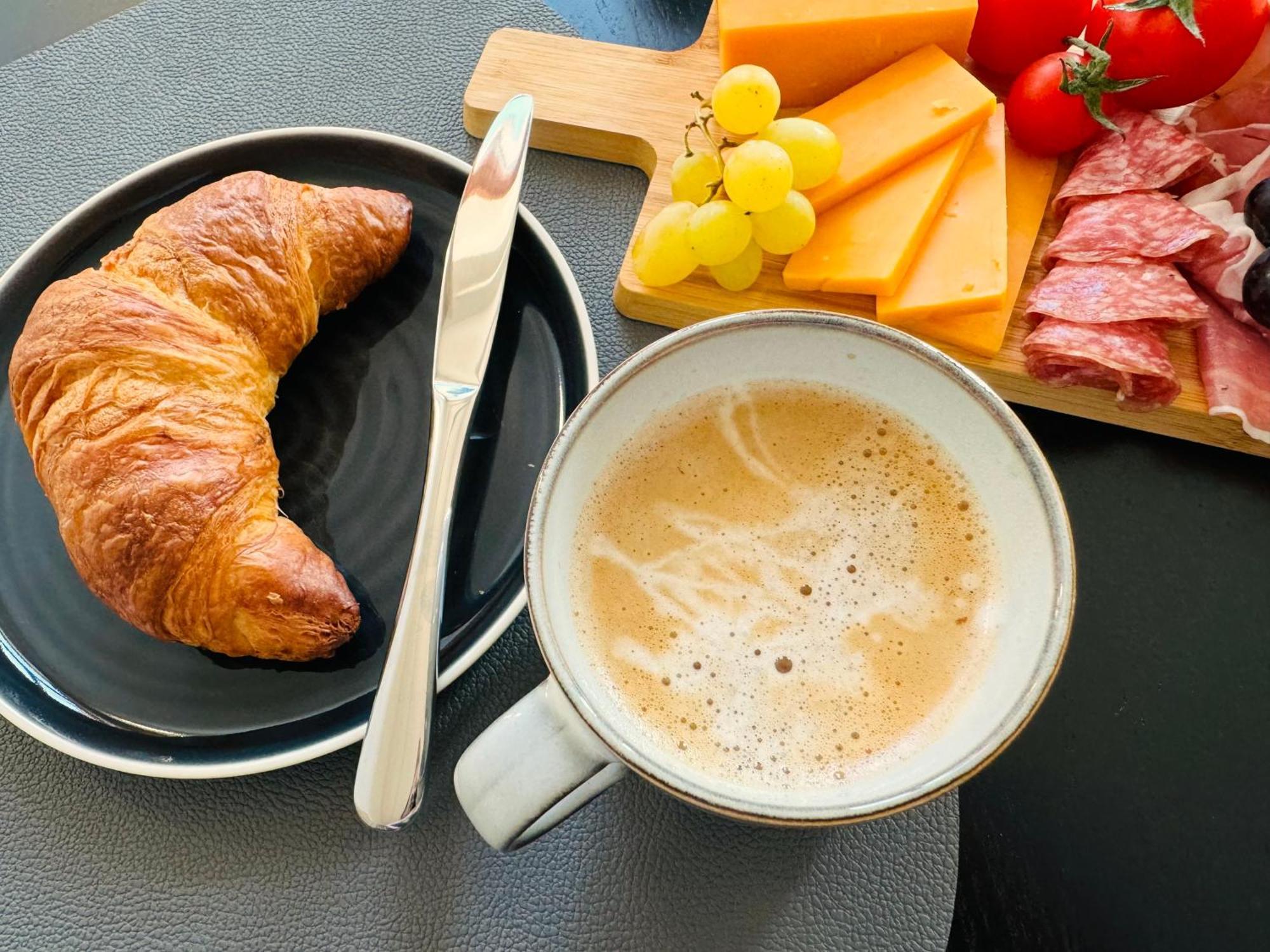 Superhosts Zentrum - Parkplatz - Badewanne - Netflix - Kaffee BRE Εξωτερικό φωτογραφία